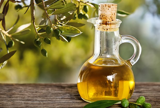 Natives Olivenöl eignet sich aus zum Braten bis maximal 180 Grad.