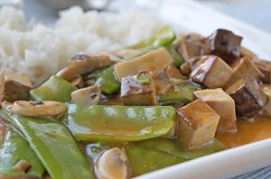 Tofu an Gemüse
