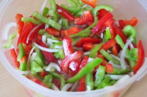 Paprika-Zwiebel-Salat