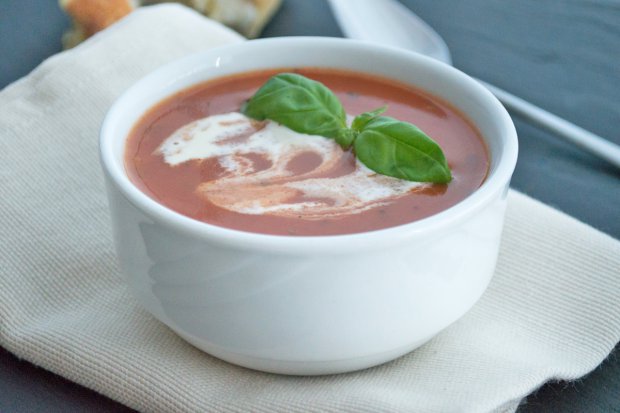 Tomaten-Zucchetti-Suppe