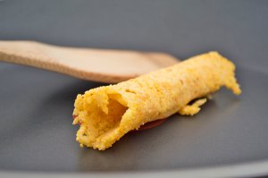 Parmesan-Polenta-Röllchen