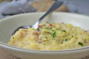Traditionelle Sauerkraut-Mahlzeit