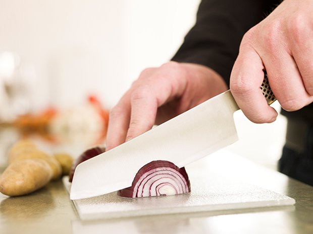 ein gutes Messer spart Zeit beim Kochen