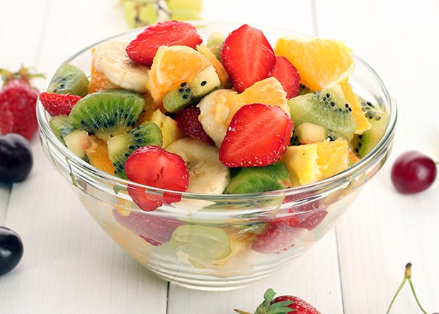 Mit Obstsäften können Früchte und Obst gut mariniert werden