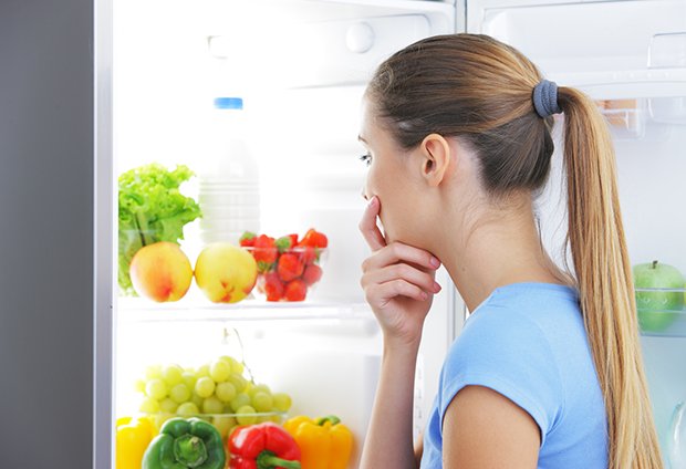 Wir zeigen welche Lebensmittel in den Kühlschrank gehören und welche ihr Aroma verlieren