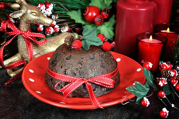 Der Plum Pudding wird sowohl in England als auch in Irland am ersten Weihnachtsfeiertag serviert.