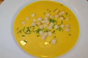 Rüebli-Mango-Suppe