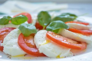 Tomaten Mozzarella Salat