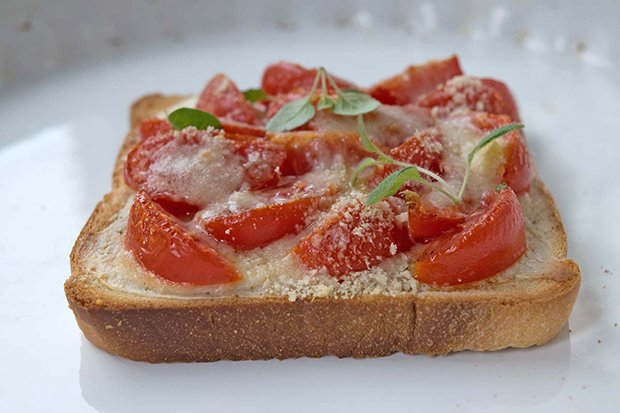 Gruyères-Tomaten-Toast