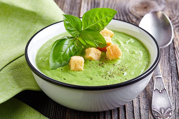 Brokkoli-Basilikum-Suppe