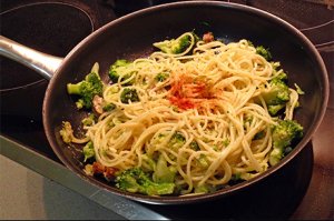 Schnelle Spaghetti mit Broccoli und Gorgonzola