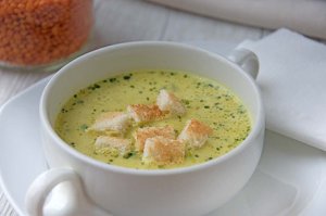 Ananas-Linsen-Suppe