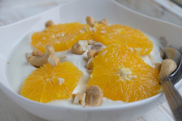 Orangenjoghurt mit Cashews - Rezept - GuteKueche.ch