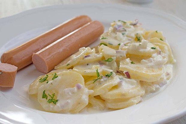Kartoffelsalat mit Wienerli