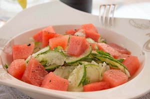 Gurkensalat mit Melone
