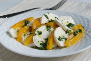 Mozzarella mit Mango