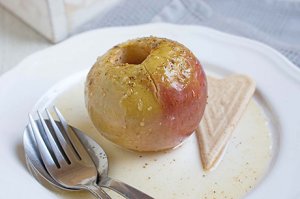 Bratapfel mit Honig