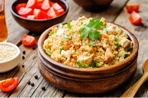 Quinoa mit Poulet und Gemüse