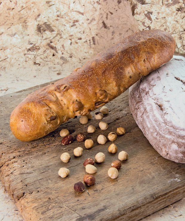 Haselnuss-Pistazien-Brot