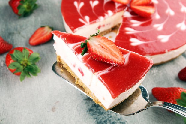 Cheesecake mit Erdbeerpüree