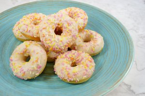 Zitronen-Donuts
