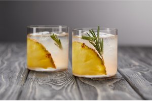 Ananas-Rosmarin-Limonade