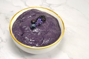 Fruchtige Heidelbeer-Lavendel-Nicecream
