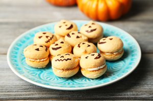 Halloween-Macarons
