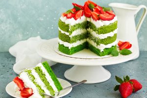 Spinat-Erdbeer-Kuchen