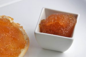 Apfel-Ingwer-Marmelade mit Stevia