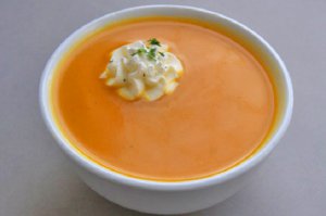 Karottensuppe mit Birne