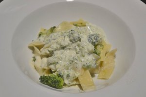 Bandnudeln in Gorgonzola Broccolisauce