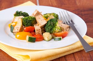 Gebratener Tofu mit Gemüse