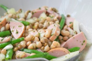 Bohnen-Wurst-Salat