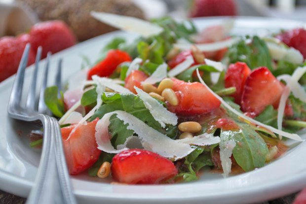 Rucola-Erdbeer Salat