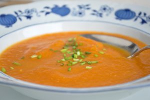 Suppe mit Karotten und Ingwer