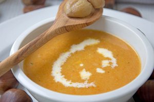 Kürbis-Marroni-Suppe